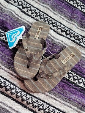 Roxy Brown & Light Blue Striped Flip Flops BNWT